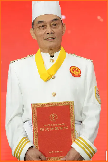 1-241030151G0230.png
